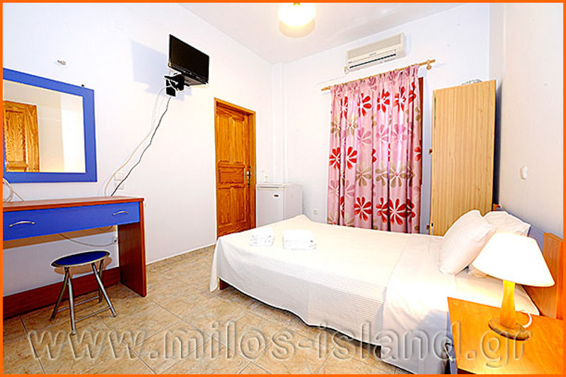Iremia Rooms Адамас Экстерьер фото